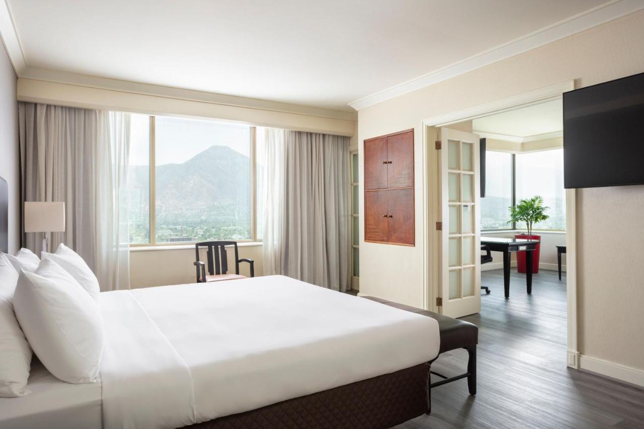 Santiago Marriott Hotel Exterior photo